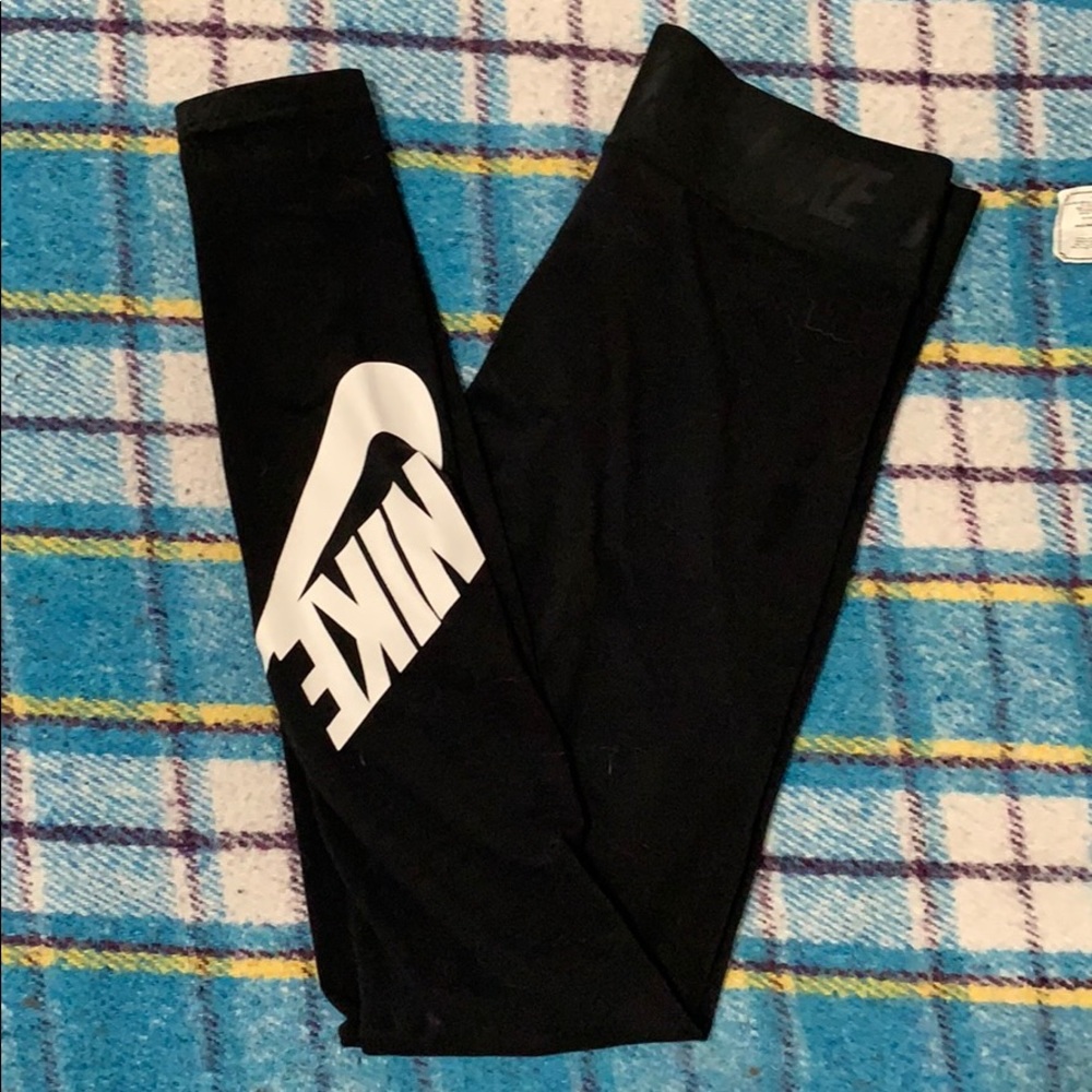 Nike leggings.
